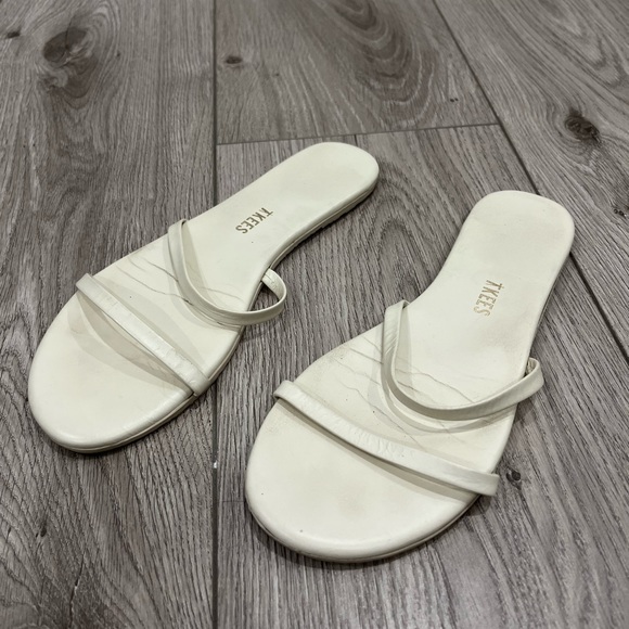 TKEES Gemma sandal in Coconut Cream size 7 - Picture 2 of 3